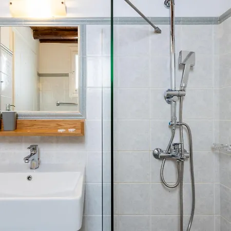 Lighthouse Apartmanhotel 2*