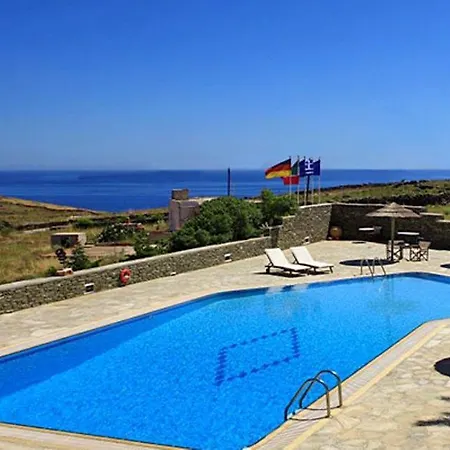 Lighthouse Aparthotel 2*