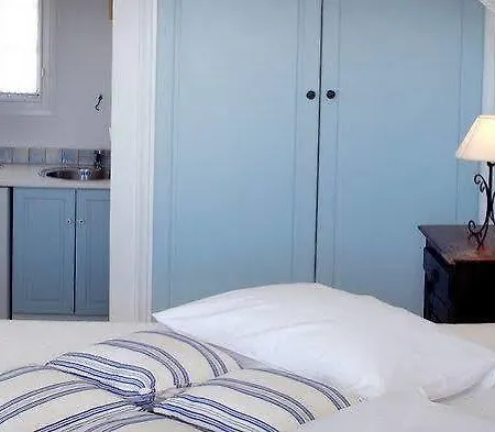 Lighthouse Aparthotel 2*