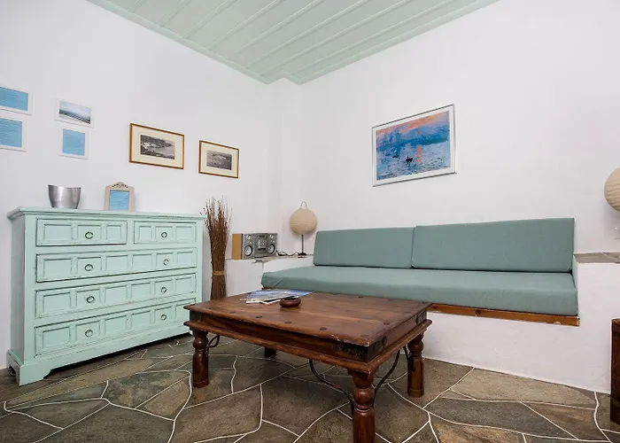 Lighthouse Aparthotel Faros