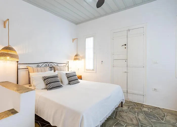 Lighthouse Aparthotel Faros