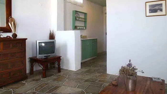 Lighthouse Aparthotel 2*